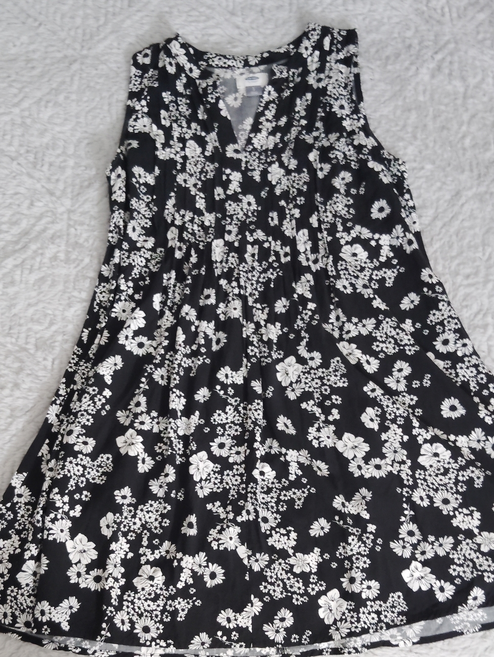 Old Navy Black and White Floral Asymmetrical Hem Dress